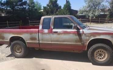 Chevrolet-s10-pickup-1986-red-2