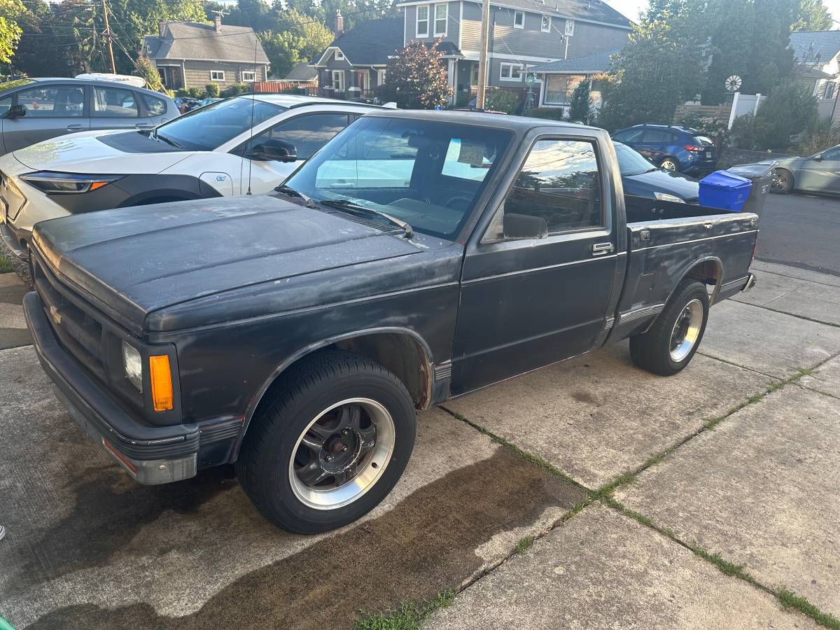 Chevrolet-s10-pickup-1991-black-1