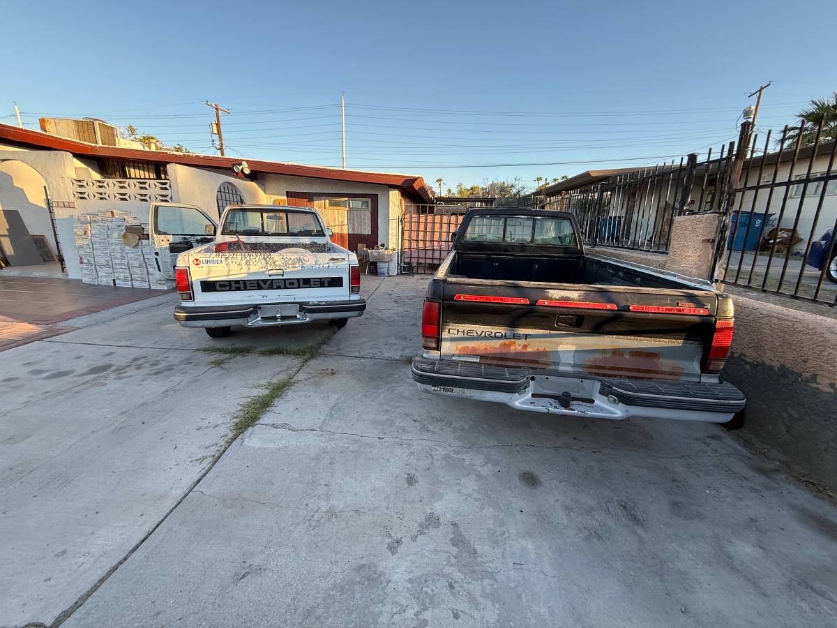 Chevrolet-s10-pickup-1993-black-1