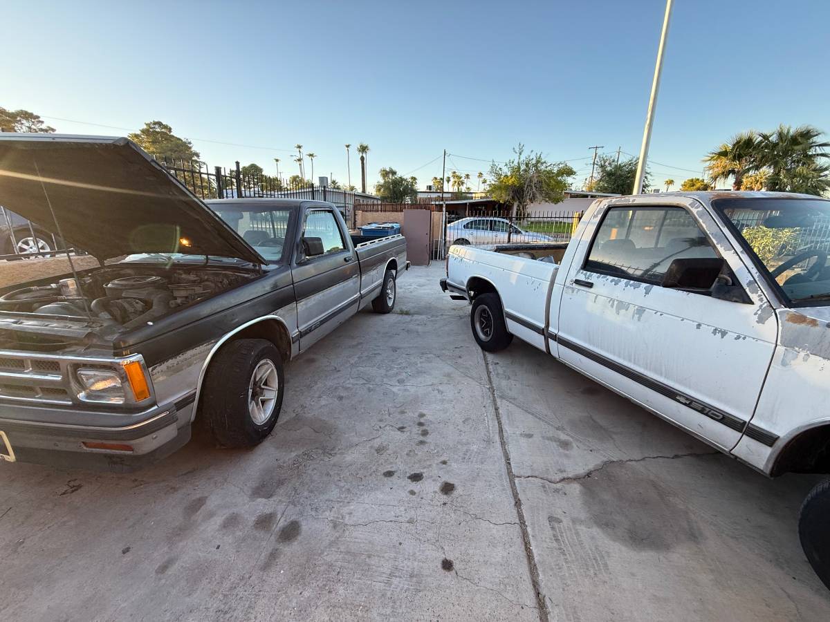 Chevrolet-s10-pickup-1993-black-2