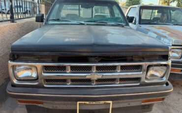 Chevrolet-s10-pickup-1993-black