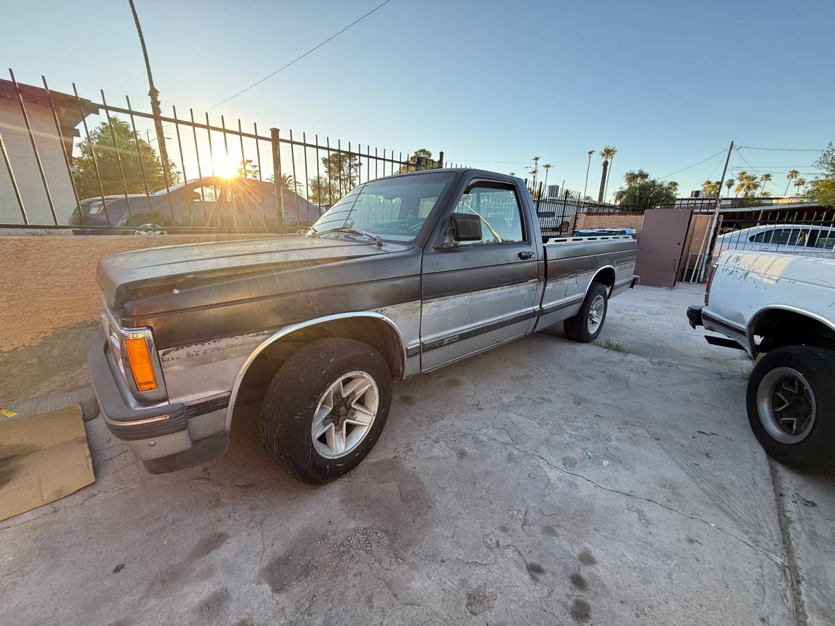 Chevrolet-s10-pickup-1993-black-5