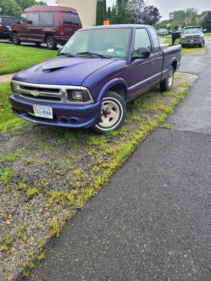 Chevrolet-s10-pickup-truck-1995-1