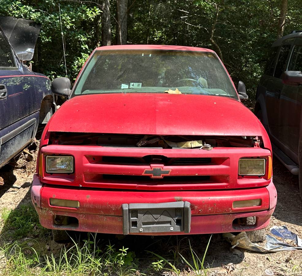 Chevrolet-s10-ss-pickup-1994-red