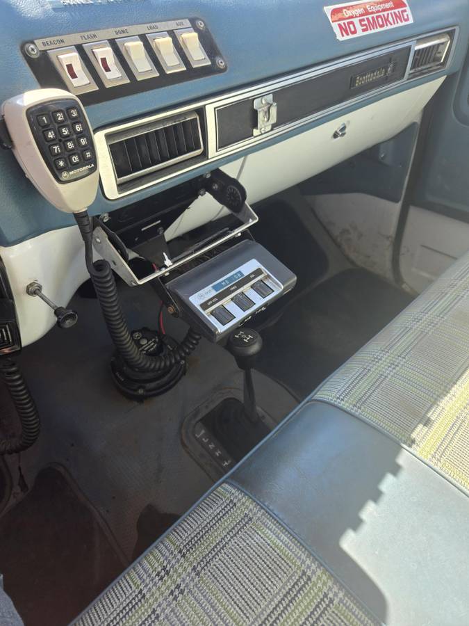 Chevrolet-scottsdale-1978-white-18