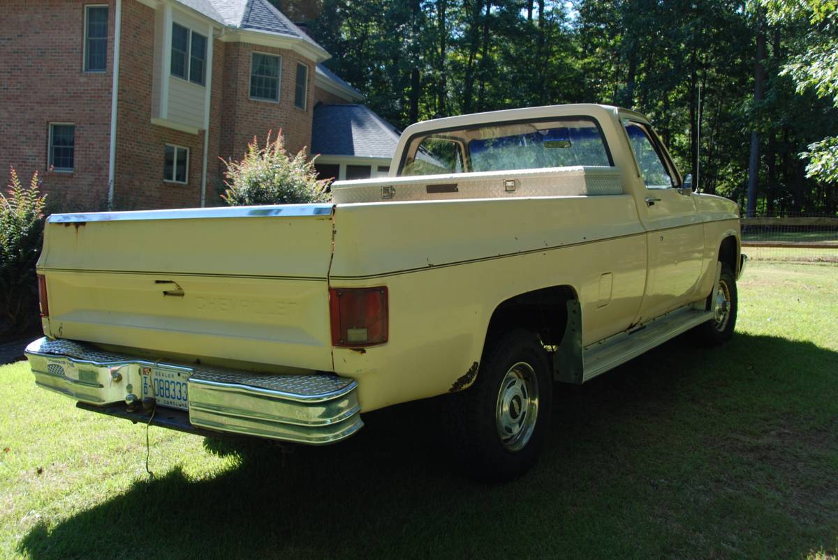 Chevrolet-scottsdale-1984-12