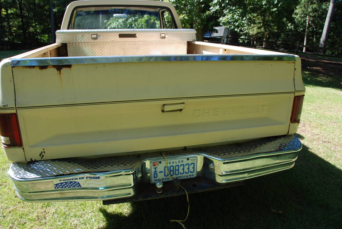 Chevrolet-scottsdale-1984-23