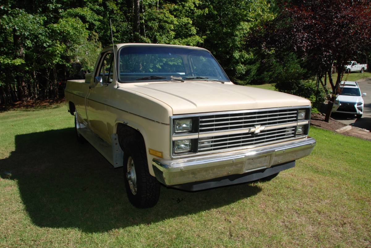 Chevrolet-scottsdale-1984-9