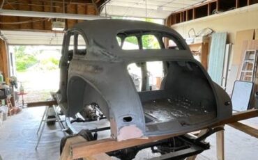 Chevrolet-sedan-1946-custom-4
