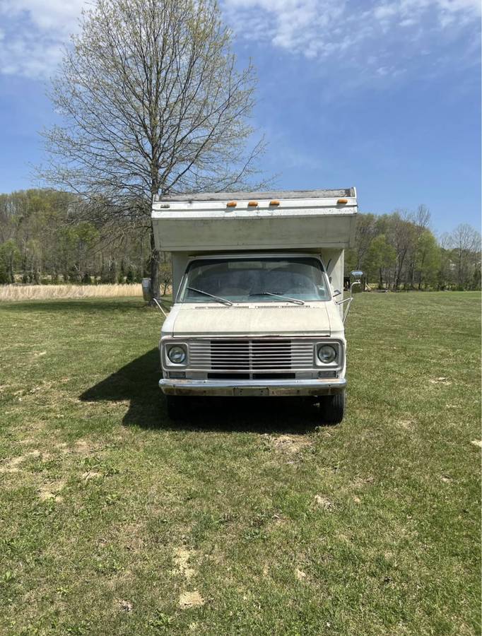 Chevrolet-shasta-1973-2
