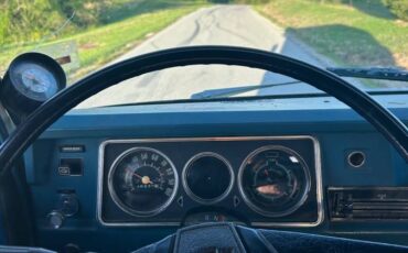 Chevrolet-shasta-1973-5