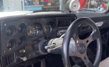 Chevrolet-silverado-1500-1983-white-4