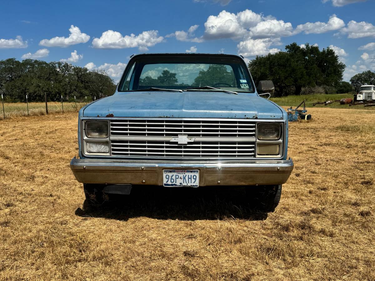 Chevrolet-silverado-1500-1983