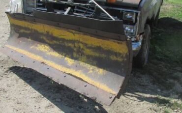 Chevrolet-silverado-1500-1984-blue-3