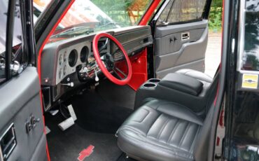 Chevrolet-silverado-1500-1985-black-2