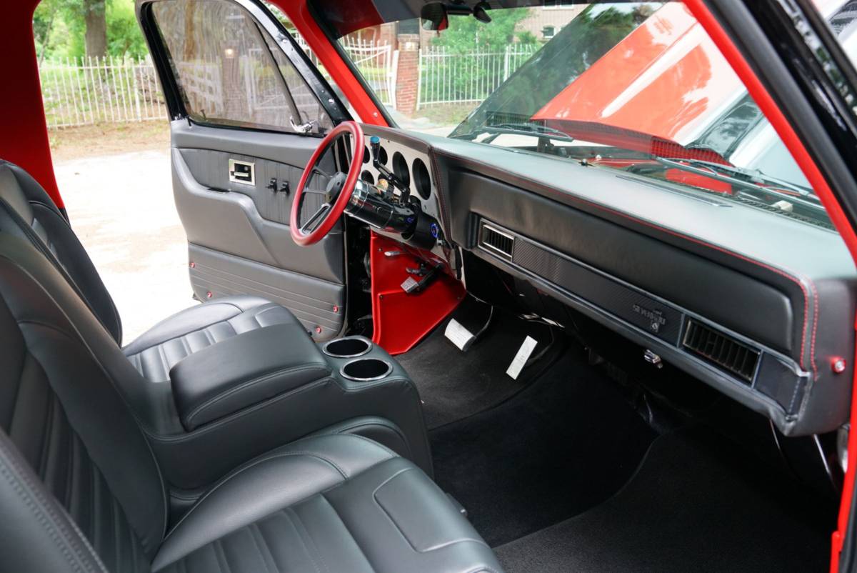 Chevrolet-silverado-1500-1985-black-5