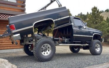Chevrolet-silverado-1500-1987-black-2