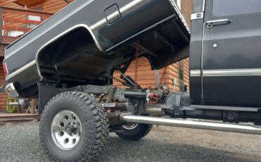 Chevrolet-silverado-1500-1987-black-3