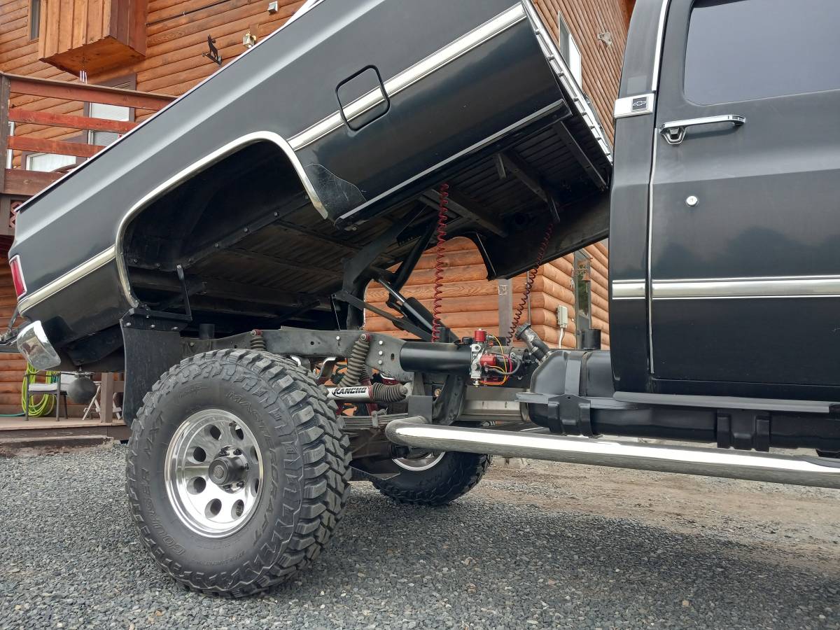 Chevrolet-silverado-1500-1987-black-3