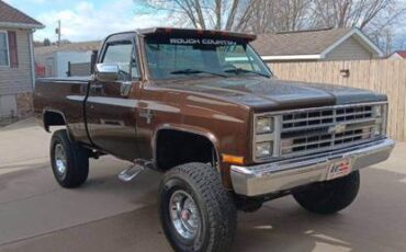 Chevrolet-silverado-1500-1987-custom