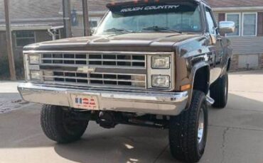 Chevrolet-silverado-1500-1987-custom-5