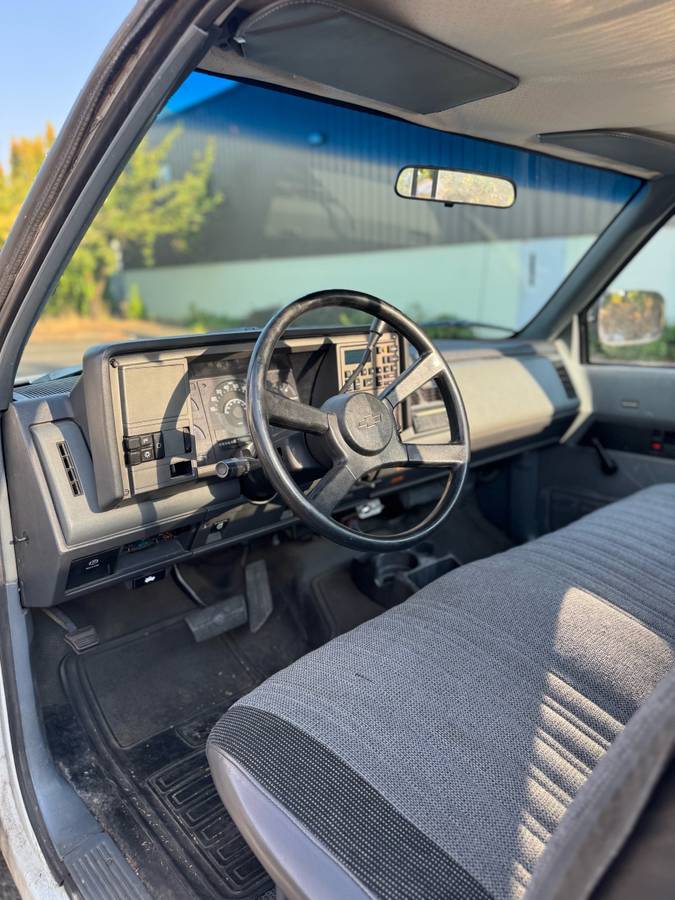 Chevrolet-silverado-1500-1989-white-3