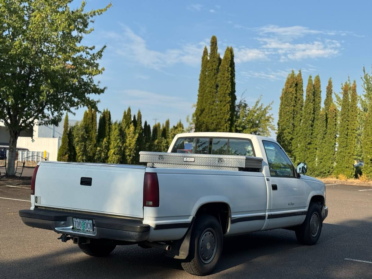 Chevrolet-silverado-1500-1989-white-6