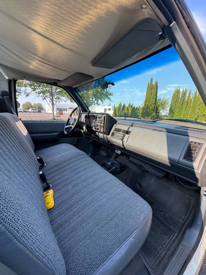 Chevrolet-silverado-1500-1989-white-7