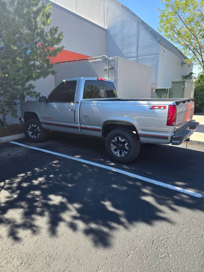 Chevrolet-silverado-1500-1992-silver-3