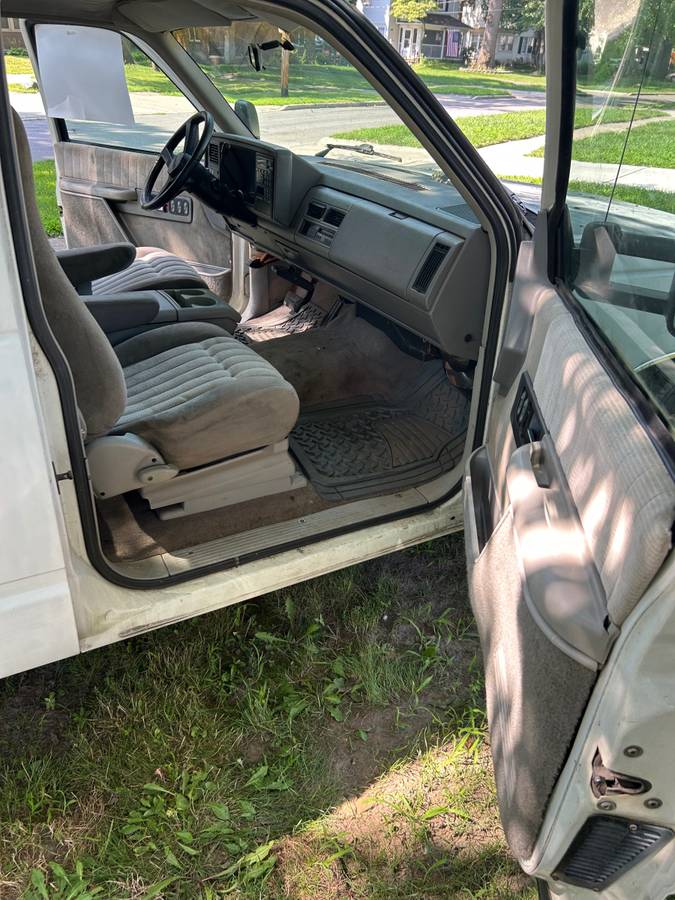 Chevrolet-silverado-1500-1994-white-1