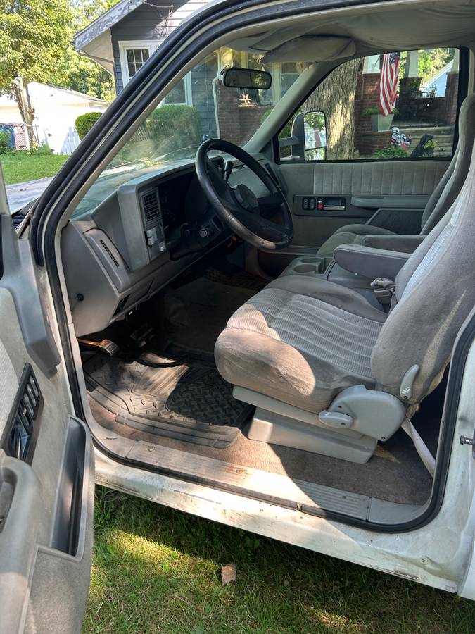 Chevrolet-silverado-1500-1994-white-5