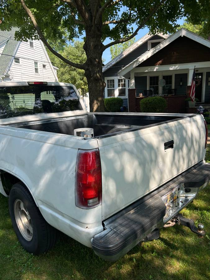 Chevrolet-silverado-1500-1994-white-8