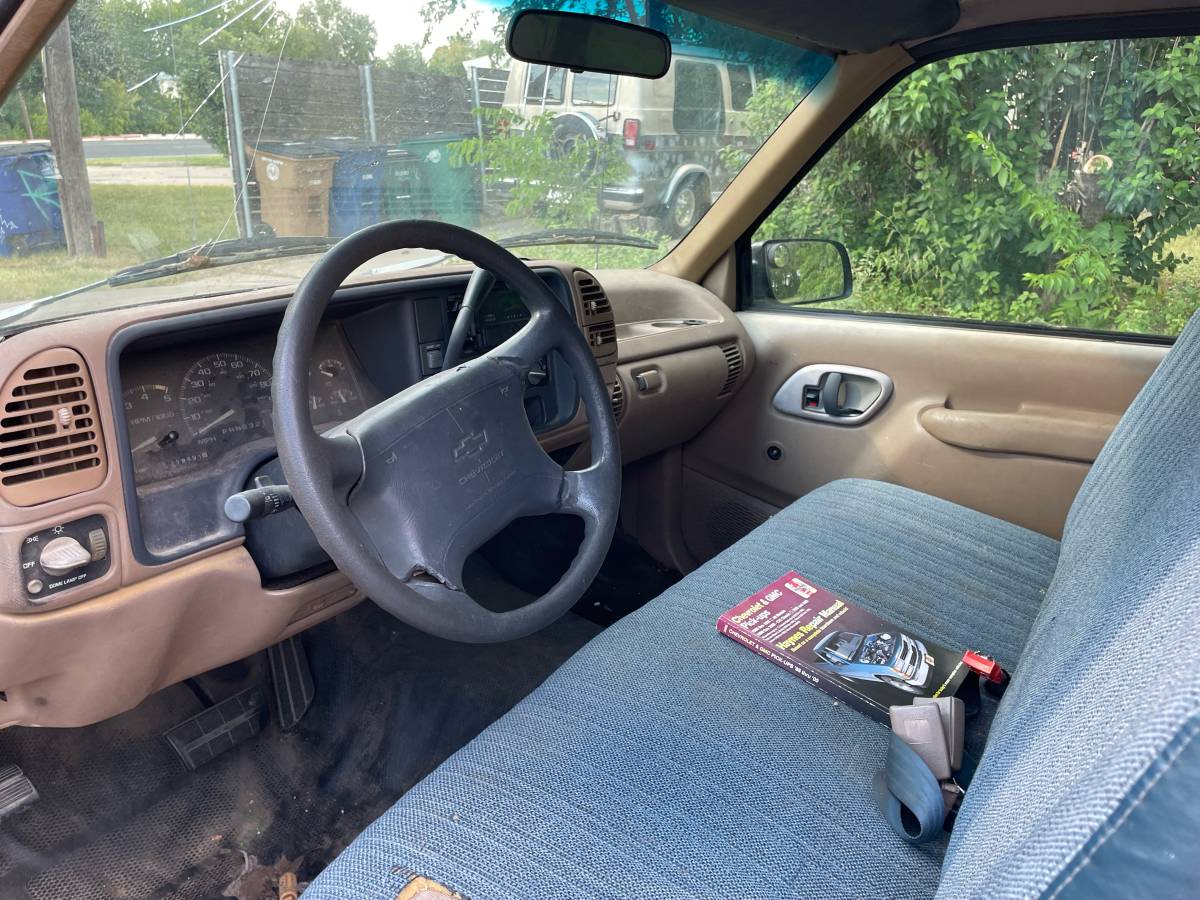 Chevrolet-silverado-1500-1995-brown-2