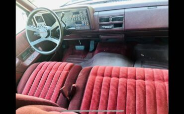 Chevrolet-silverado-1500-suburban-1992-4