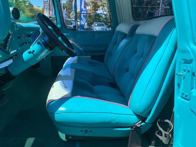 Chevrolet-silverado-1955-custom-14