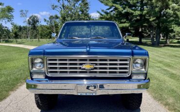 Chevrolet-silverado-1975