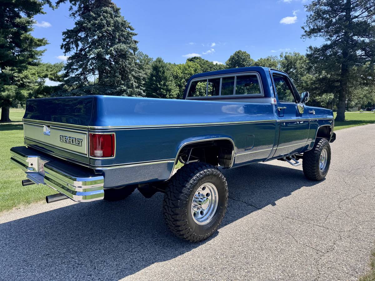 Chevrolet-silverado-1975-7