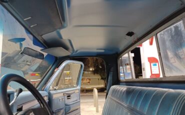 Chevrolet-silverado-1983-12