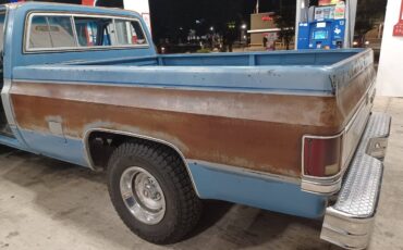 Chevrolet-silverado-1983-2