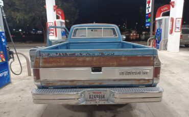 Chevrolet-silverado-1983-3