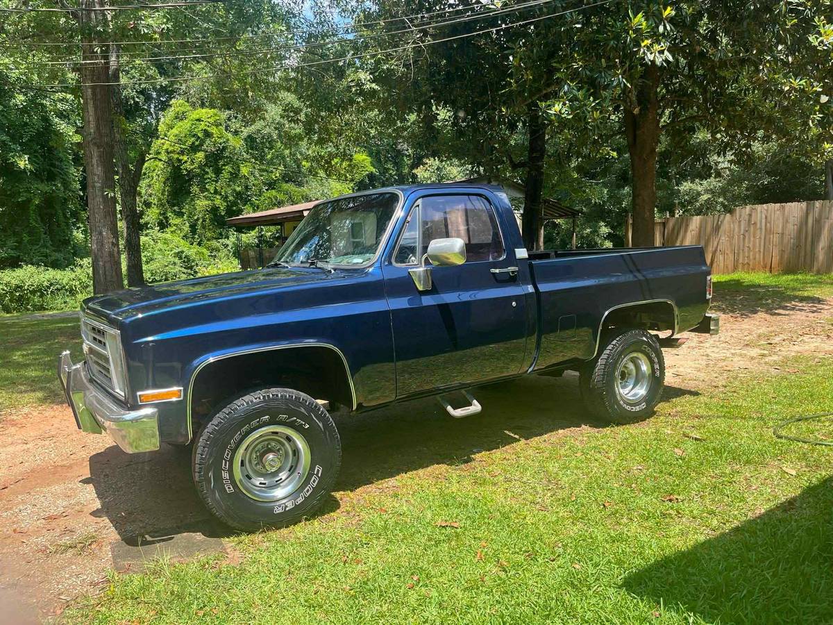 Chevrolet-silverado-1985-blue-2