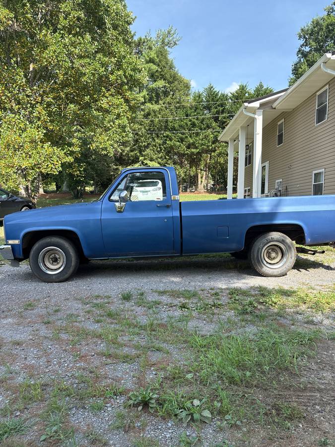 Chevrolet-silverado-1985-blue-2