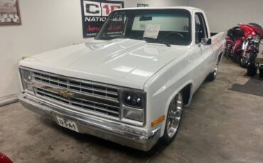 Chevrolet-silverado-1986-white-19