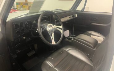 Chevrolet-silverado-1986-white-22