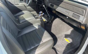 Chevrolet-silverado-1986-white-9