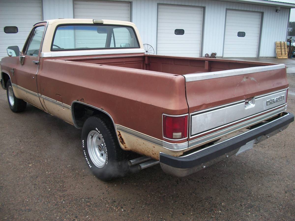 Chevrolet-silverado-1987-brown-1