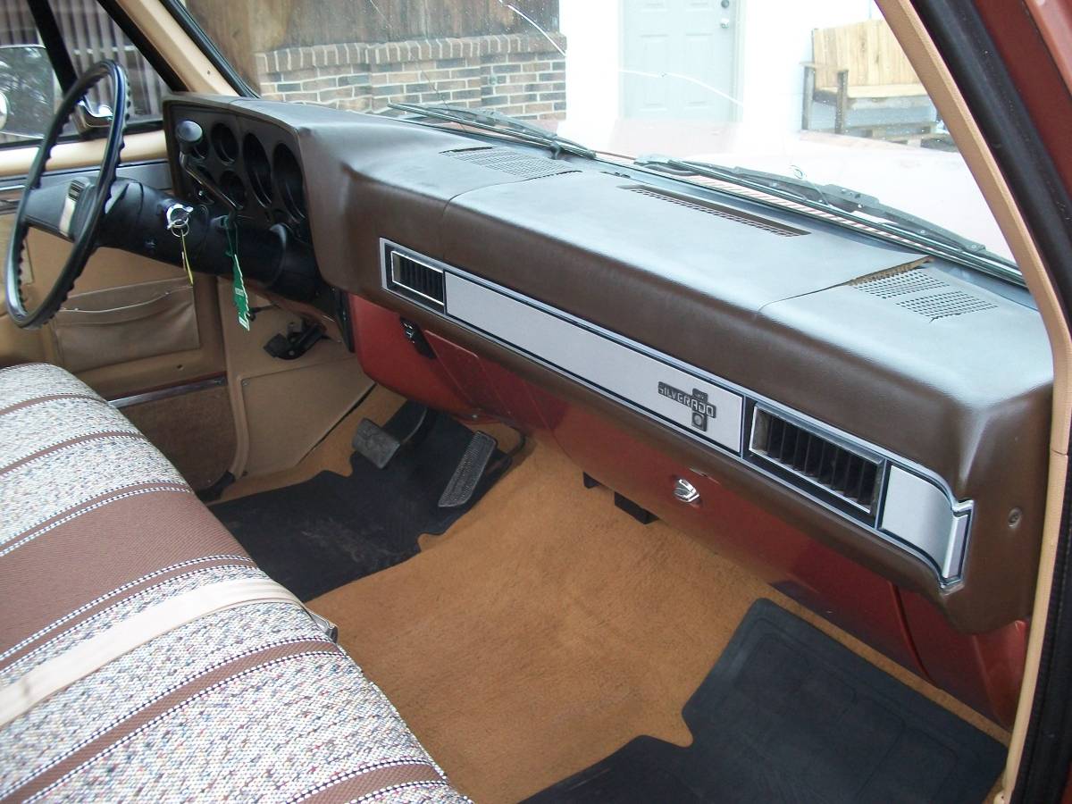 Chevrolet-silverado-1987-brown-11