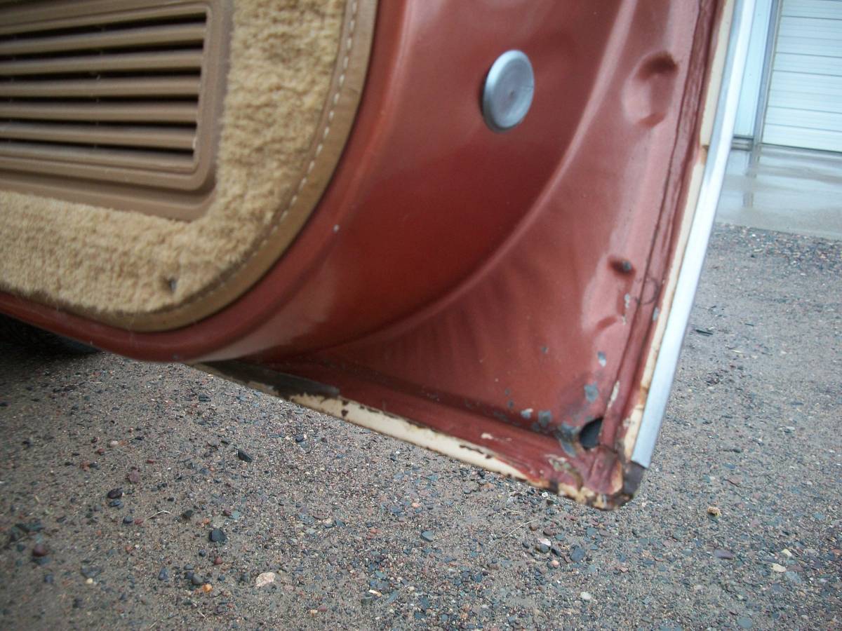 Chevrolet-silverado-1987-brown-13