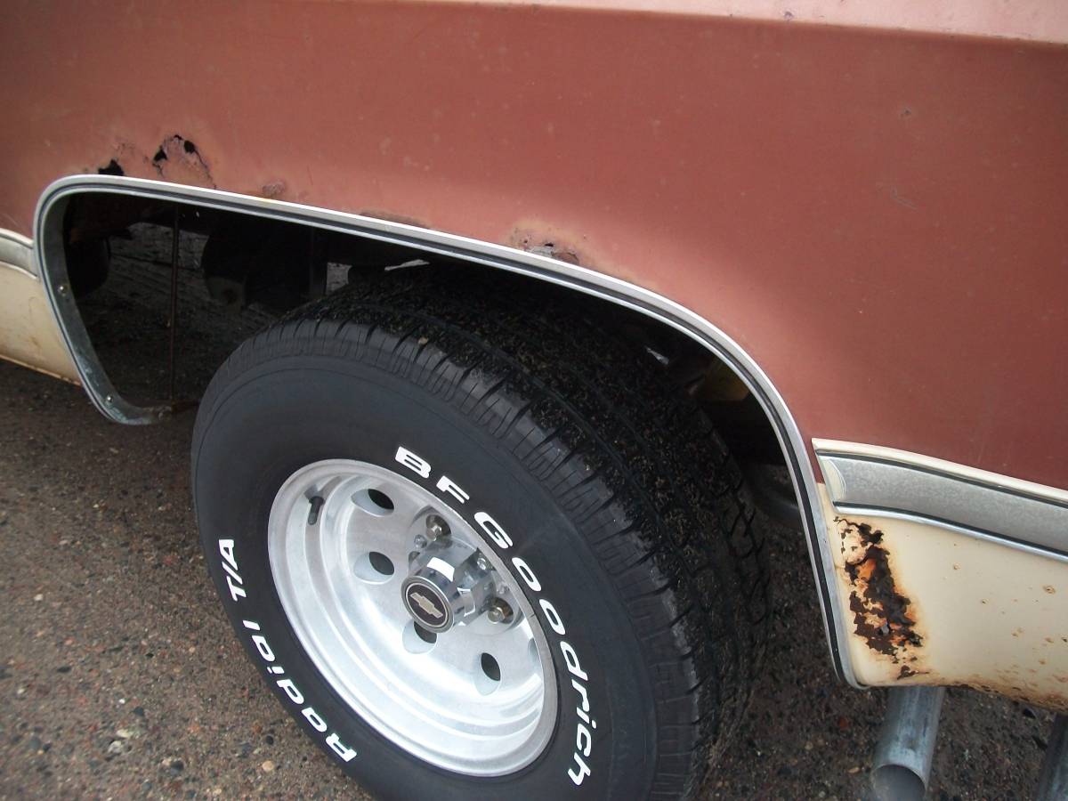 Chevrolet-silverado-1987-brown-2