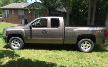 Chevrolet-silverado-1990-silver-1